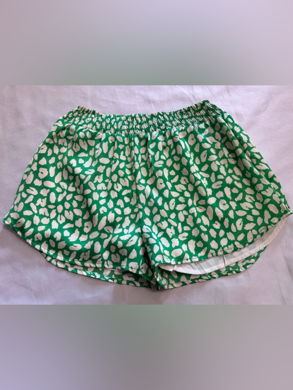 Meet Me in Santorini Los Amelia Green and White Leopard Print Lined Shorts